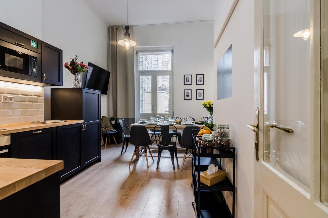 Apartment Modern&huge Apts In Center By Michal&friends Prag