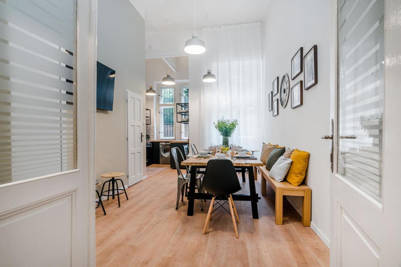 Modern&huge Apts In Center By Michal&friends