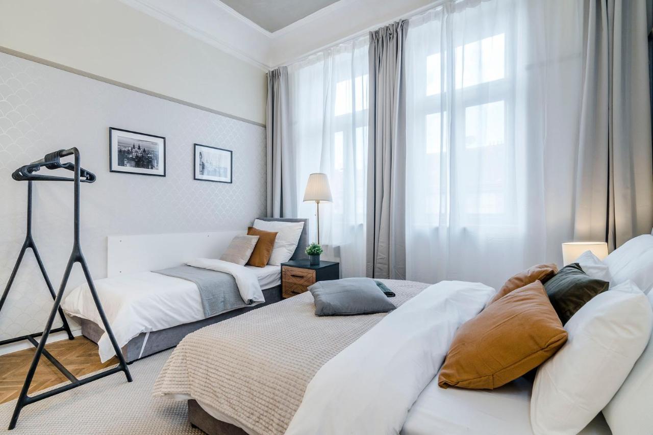 Modern&huge Apts In Center By Michal&friends Apartment Prag
