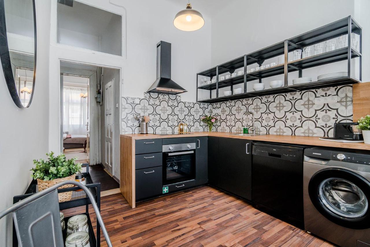 Modern&huge Apts In Center By Michal&friends Prag