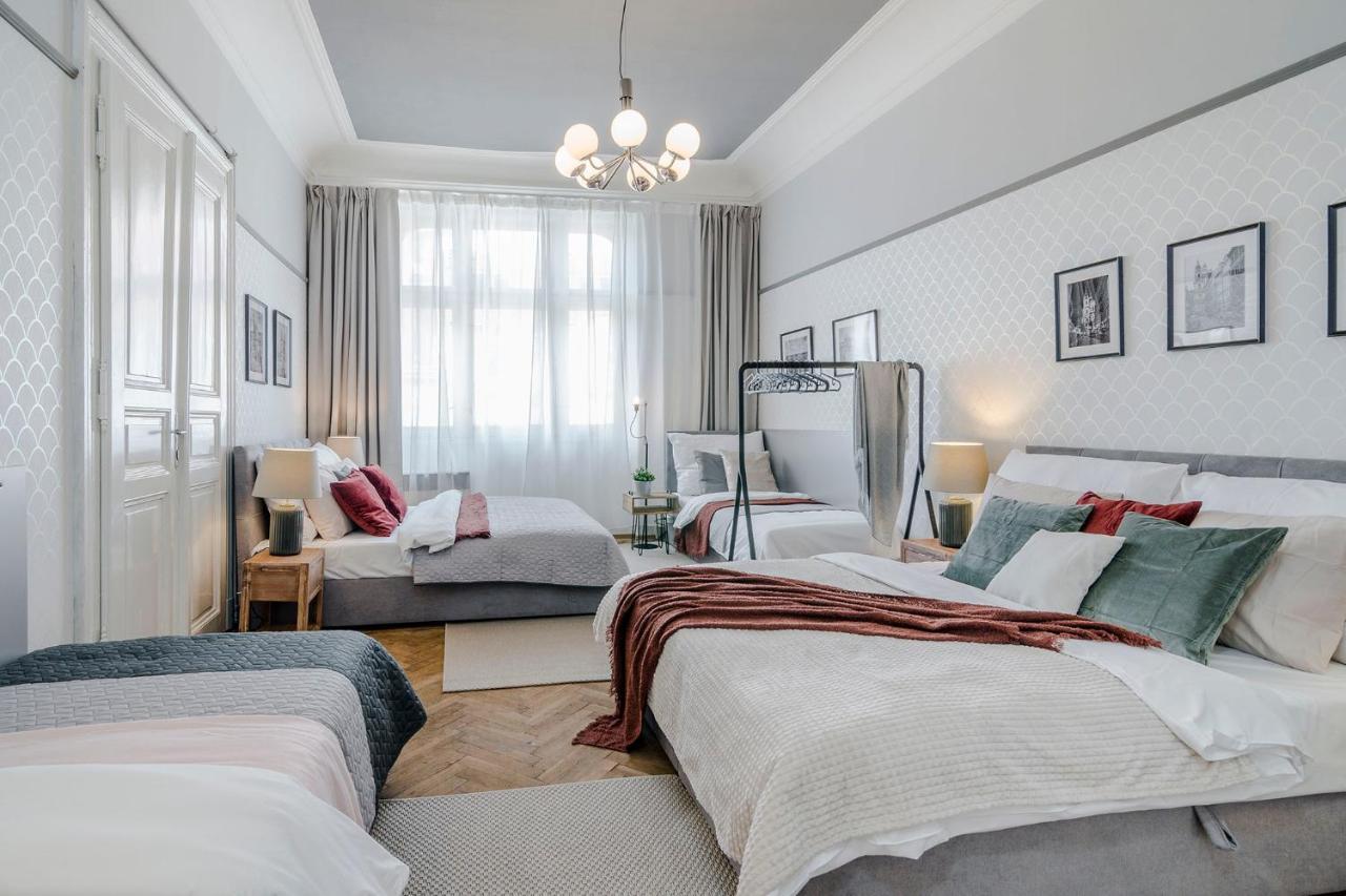 Modern&huge Apts In Center By Michal&friends Prag